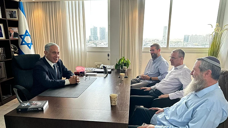 המגעים להרכבת הממשלה: נתניהו נפגש עם יו"ר נעם אבי מעוז