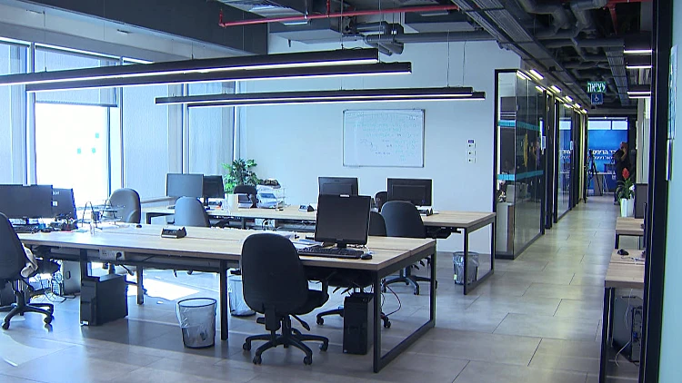 חוזרים לעבוד מהמשרד: החברות שמצאו איך לפתות את העובדים