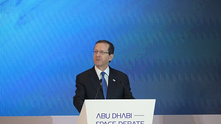 הרצוג בכנס החלל באבו דאבי: "שיתוף פעולה של שלום חם"