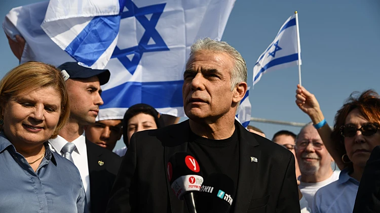 לפיד: "מוקמת פה ממשלה שלא תוכל למשול"