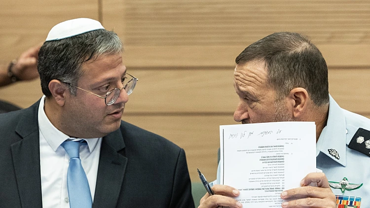 המפכ"ל קובי שבתאי עם השר המיועד לביטחון לאומי איתמר בן גביר