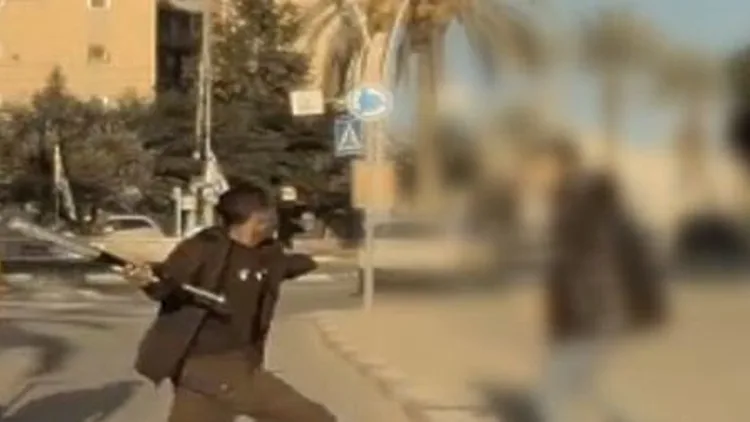 "חשבתי שזו סכנת חיים": ניסה לסיים קטטה בכביש – והותקף בסכין