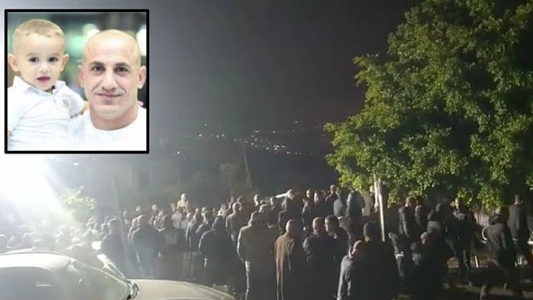 מאות בהלוויית האב ובנו הפעוט שנרצחו בנצרת: "אבל כבד עבורנו"