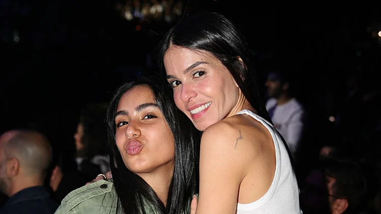 מיכל הקטנה ובתה יולי