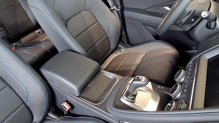 Black Leather Trimmed Front Se