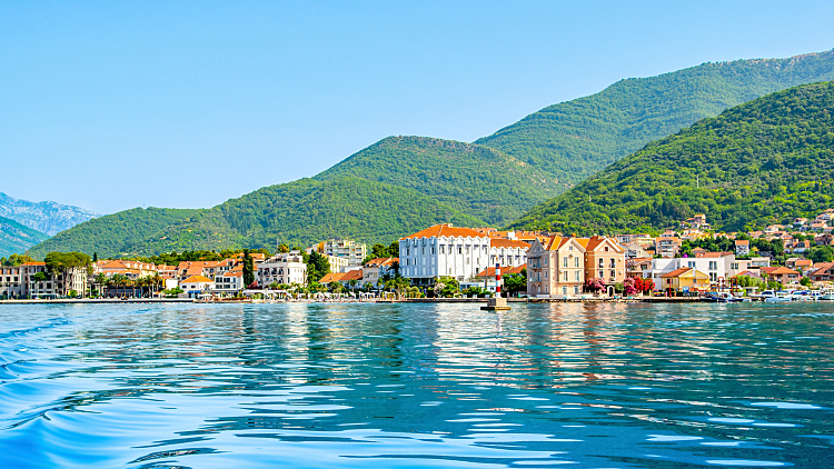טיווט, מונטנגרו Tivat,,montenegro, ,july,10,,2022:,picturesque,waterfront,in,tivat