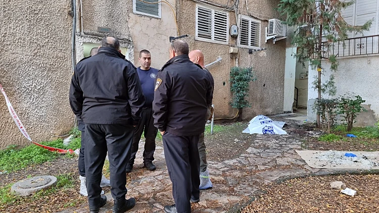 זירת השריפה והרצח בפתח תקווה