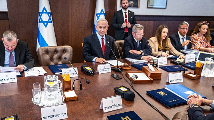 מתקפה על בג"ץ בישיבת הממשלה: "בית המשפט מנסה לפרק את הגוש"