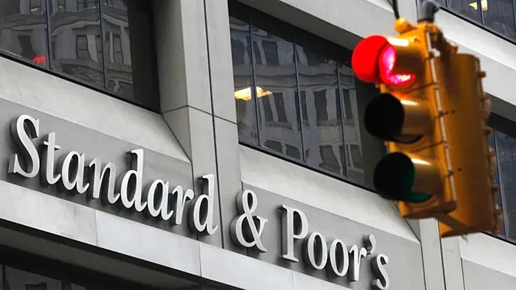 חברת הדירוג S&P: "גדלים הסיכונים לצמיחה הכלכלית בישראל"