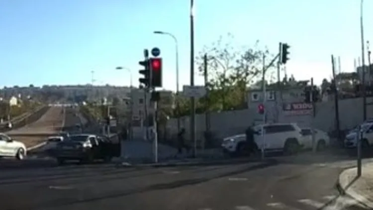 מארב, ירי ומעצר: תיעוד ניסיון שוד בירושלים, שניים יואשמו