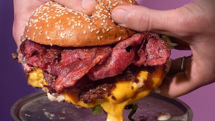 לוקאל סמאש בורגר