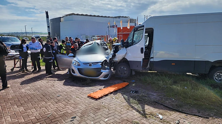 זירת התאונה סמוך למבקיעים