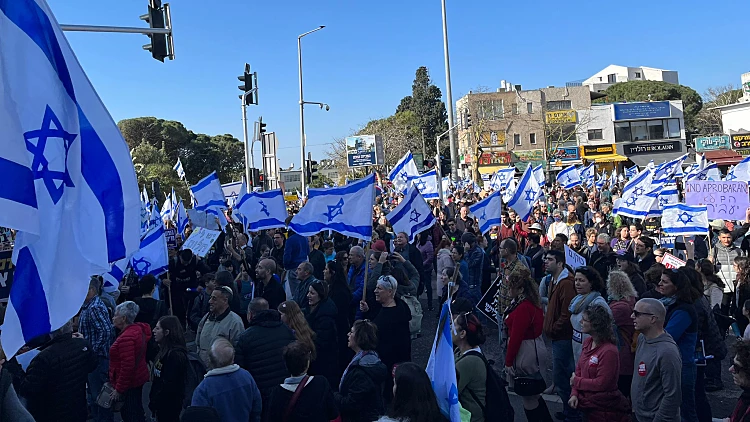 מאות כלכלנים: "נזקי המהפכה המשפטית יתממשו מהר משצפינו"