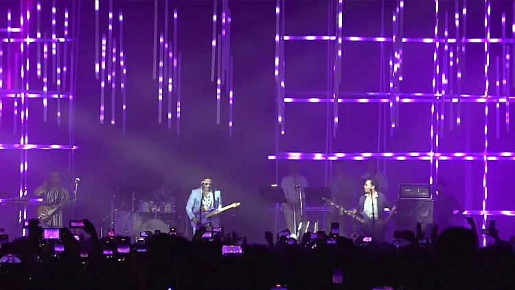 שוב הדיסקו כאן: מאחורי הקלעים במופע האיחוד של "הדורבנים"