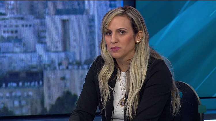 בזמן שטיילה עם הכלב: טלי נפגעה מעמוד תאורה שנפל עליה