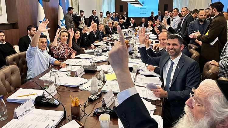 גורם שנכח בישיבת התקציב: "הייתה שם הפקרות, עפו מיליארדים"