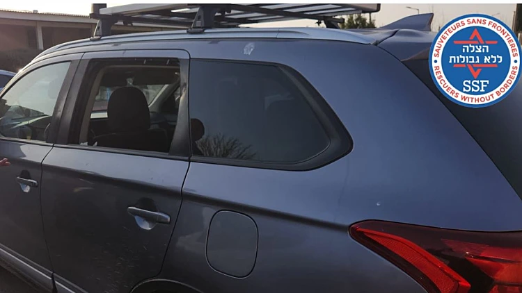 אבנים על רכב דודם של נרצחי הפיגוע; 5 מתנחלים חשודים בתקיפה