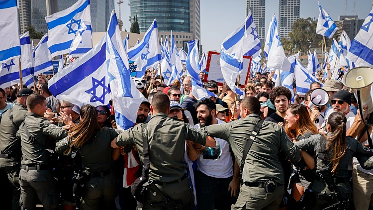 מהומות באיילון