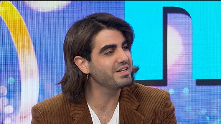 הזמר עדי חליף