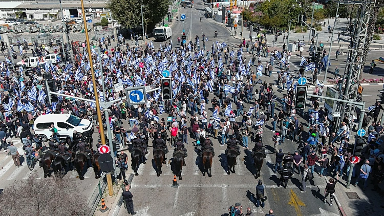 חסימות, צעדות והפגנות: לקראת "יום ההתנגדות" הנוסף