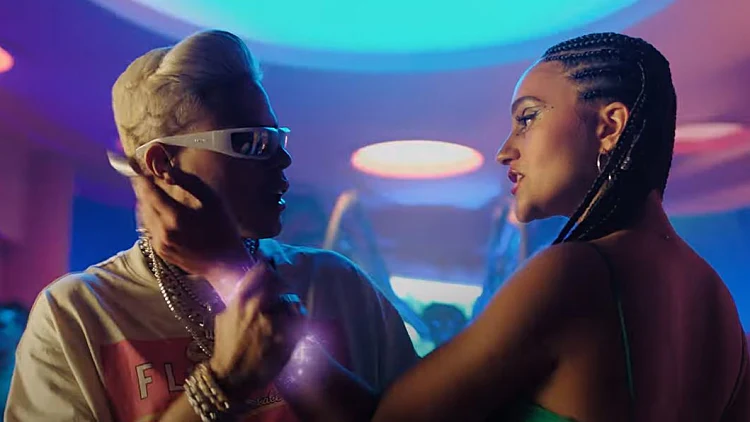 סטטיק, אגם בוחבוט