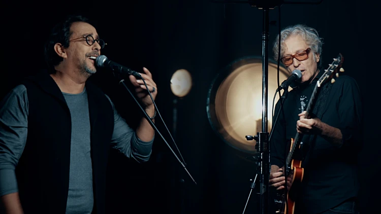 ליאור אלמליח וברי סחרוף - "אשיר לך ארץ חמדה"