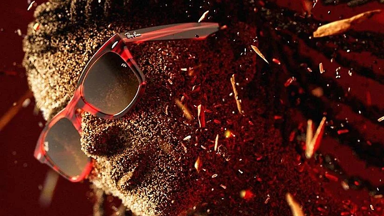 משקפי שמש צבעוניות