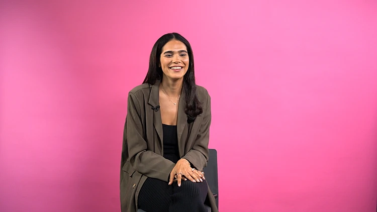 "יש לי ברשת כמה תמונות חושפניות, אבל בחיים לא אעלה עירום מלא"