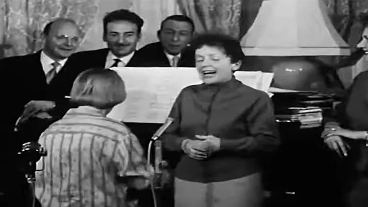 ציפור דרור: 60 שנה למותה של אגדת השאנסונים אדית פיאף