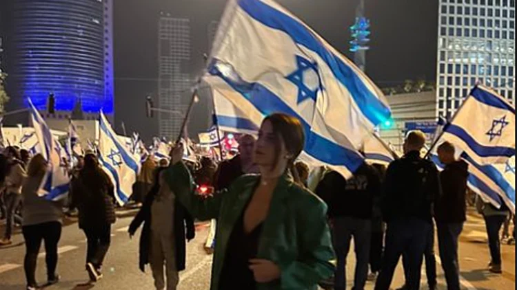דנה זרמון