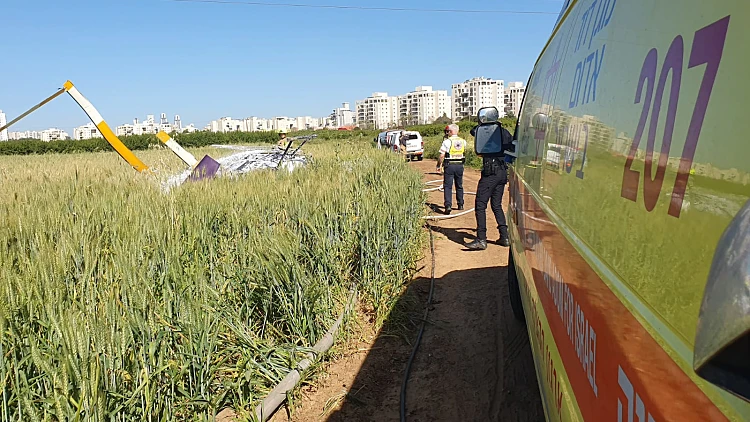 טייס מסוק אזרחי נהרג בהתרסקות בסמוך לנתניה