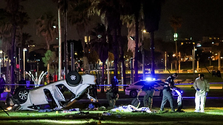 פיגוע דריסה בטיילת ת"א: תייר נרצח ושבעה נפצעו