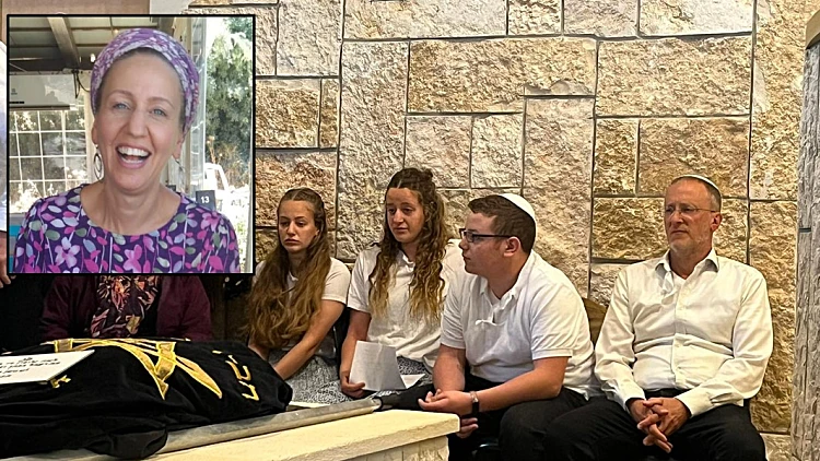לוסי די שנרצחה בפיגוע הובאה למנוחות: "היית אמא עבור כולם"