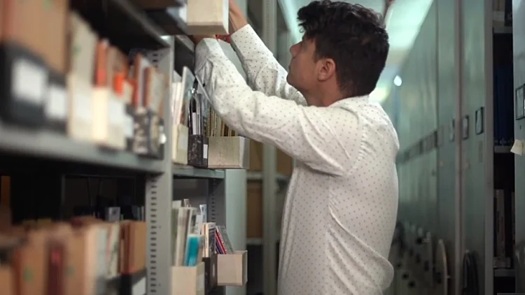 "כל מידע חדש שופך אור על השואה": הצצה לארכיון הסודי ביד ושם