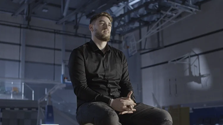 הנערים שהותקפו מינית ע"י מאמן הכדורסל נחשפים: "לא מתביישים"