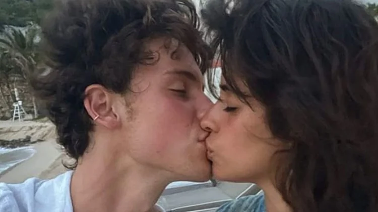 קמילה קביו, שון מנדס