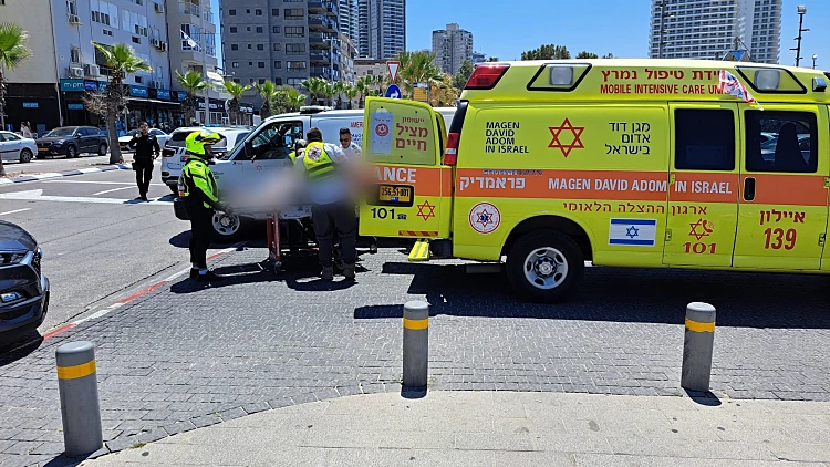 אמבולנס בבת ים, אמבולנס באיילון, בחוף