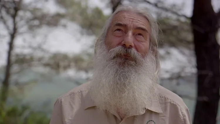 האבא של הנשרים: הפקח המיתולוגי של רשות הטבע עדיין מתרגש כל יום