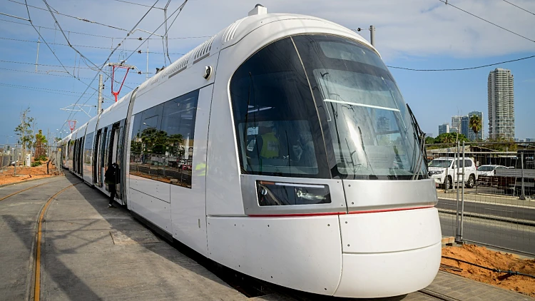 אחרי כל הדחיות: הקו האדום יחל לפעול באמצע אוגוסט