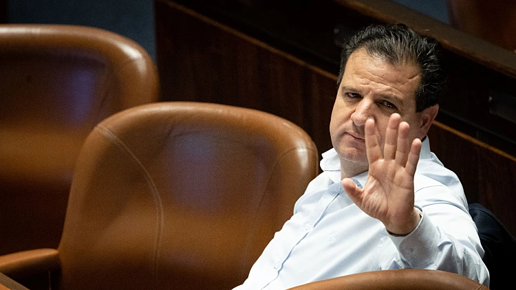 בעקבות איומים, אבטחה הוצמדה לח"כ איימן עודה: "לא אירתע"