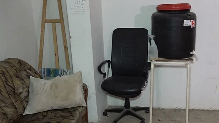 המקלט שבו בוצעו המעשים