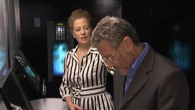 המקום, עונה 1, פרק 18: "תגיד לי שזה לא נכון"