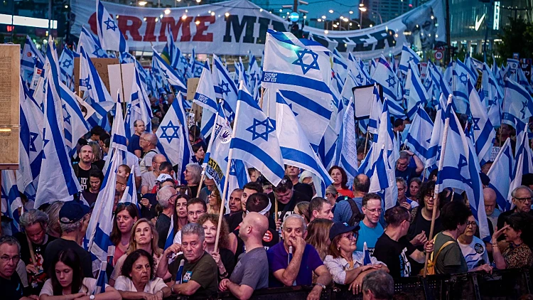 הערכה: 76 אלף הפגינו בת"א; עוד אלפים מחו ברחבי הארץ