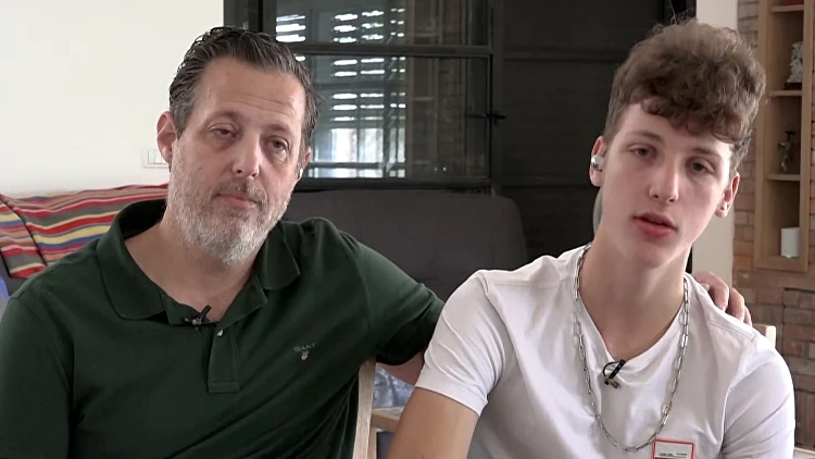 לא הורשה להיכנס ל"דומינוס" - בגלל כלב נחיה