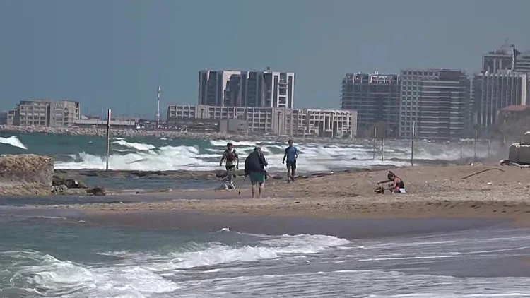 מחירים מופקעים: כמה יעלה לכם לחנות סמוך לחוף הים?