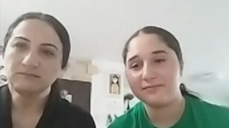 אחרי הודעות הזוועה של המורה על "ילדה מסריחה" - התלמידה בריאיון