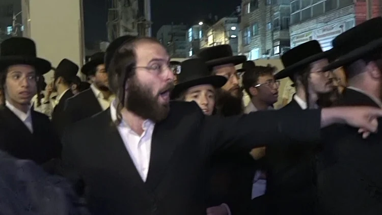 המעצרים וההתפרעויות: בתוך מחאת החרדים בי-ם