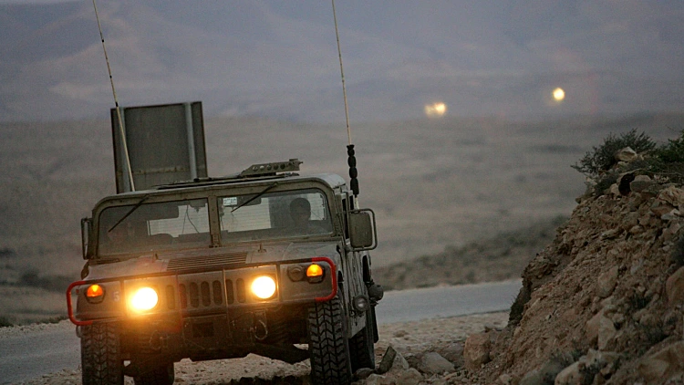 מהמוצב לפתח תקווה: חייל מילואים גנב האמר ולקח את ילדיו לטיול