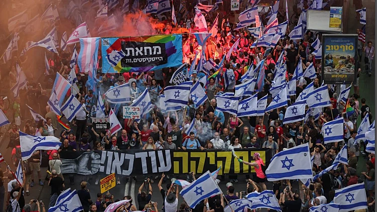 המחאה התחדשה: "החקיקה עוד כאן, נרעיד את המדינה"