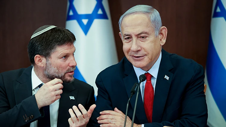 לאחר הסערה: הקבינט יבחן החלטות של הממשלה הקודמת ביחס לרש"פ